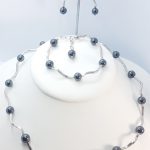 Bracciale fatto a mano in argento e ematite
