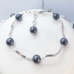 Bracciale fatto a mano in argento e ematite