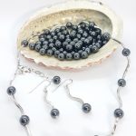 collana fatta a mano in argento e ematite