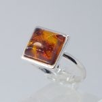 Sienna ring with amber