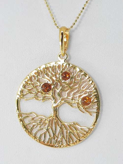 Sterling silver pendant wiyh amber